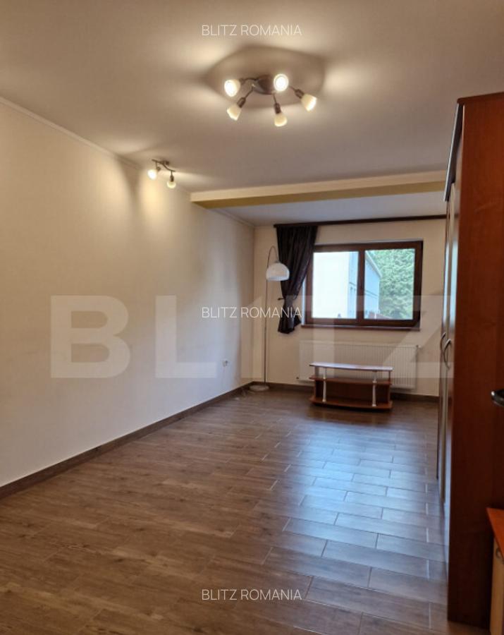 Casa deosebita individuala cu spatiu comercial ,se vand imp - 9