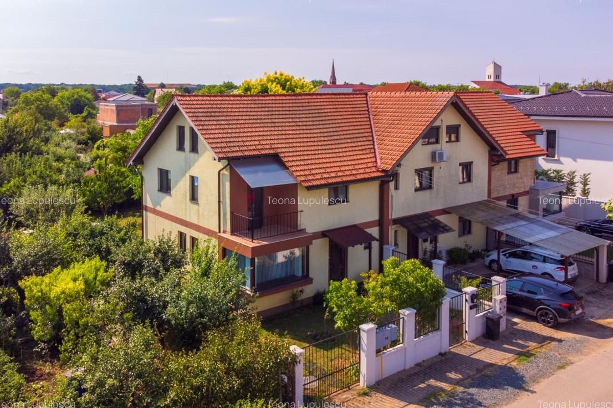 Casă cu 4 camere în Dumbrăvița - 8