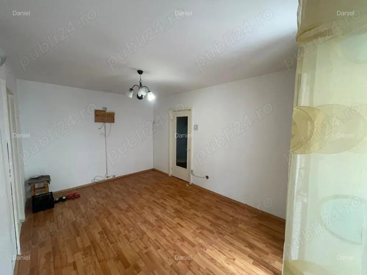 Apartament 2 camere , etaj1 4 - 1