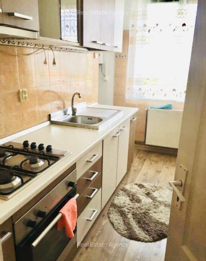 2 camere in zona Spitalul Judetean - 3