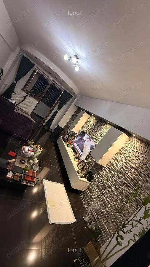 Apartament 3 camere zona pia?a mare bloc cu Mateo - 7