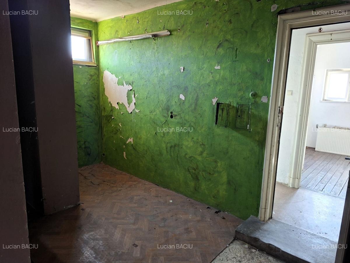 Investiție - 2 camere la mansardă 18 mp + pod 166 mp + teren 60 mp / comision 0% - 8