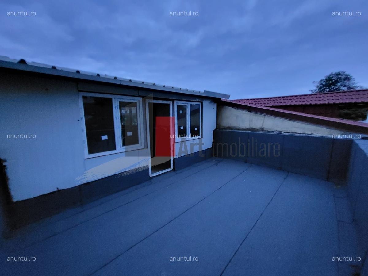 Piata Rosetti, casa Yeni, constructie 2002, finisata complet - 5