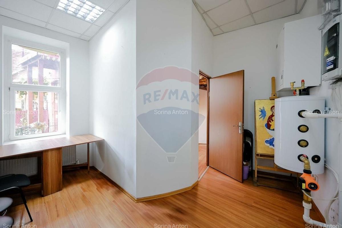 Apartament cu 7 camere decomandat, mobilat în Ultracentral - 13