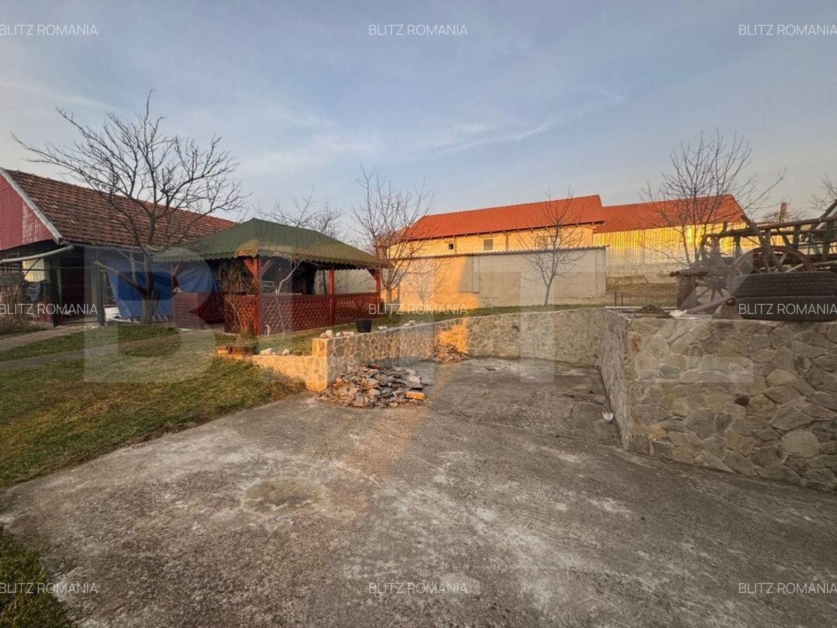 Casa de vanzare, cu 6 camere, 200 mp, zona Hotar - 5