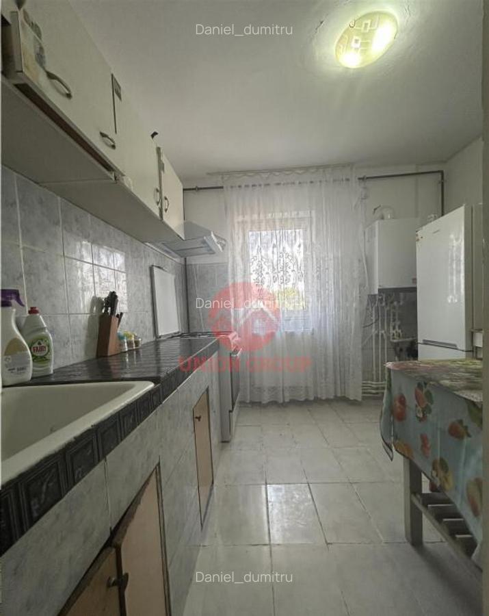 Apartament 3 camere, decomandat, Navodari - 1