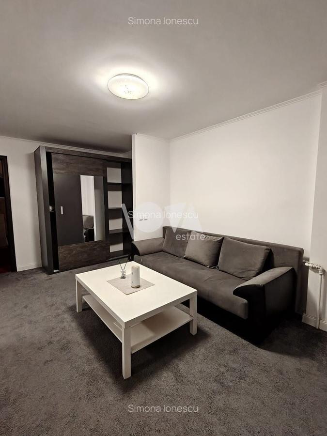 De vânzare - vilă 12 cam - D+P+1E+M - Piata Muncii - Calarasilor - 3