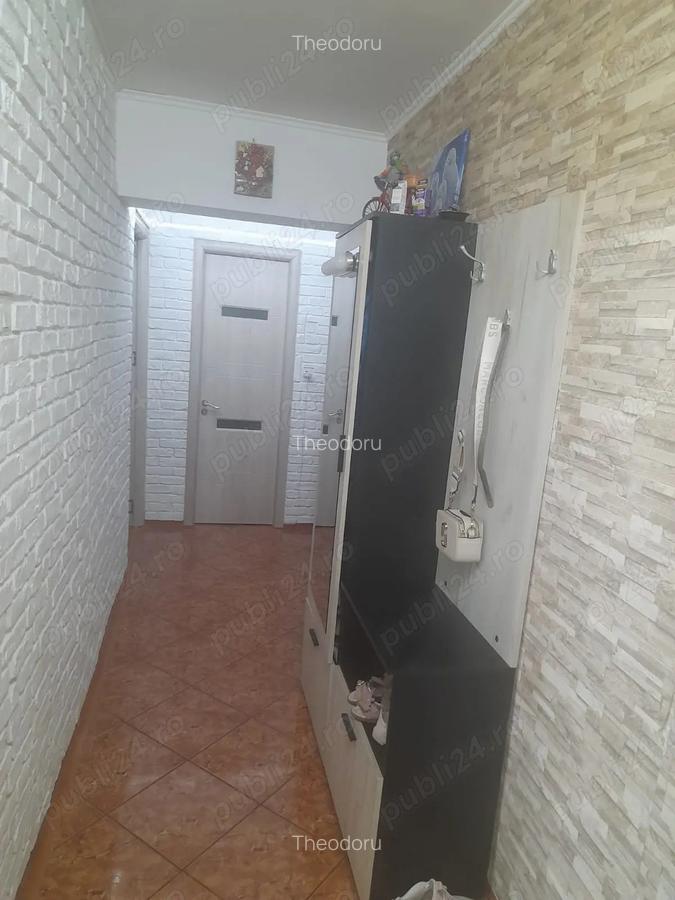 Vand apt 2camere decomandat zona Bazar Mizil - 2