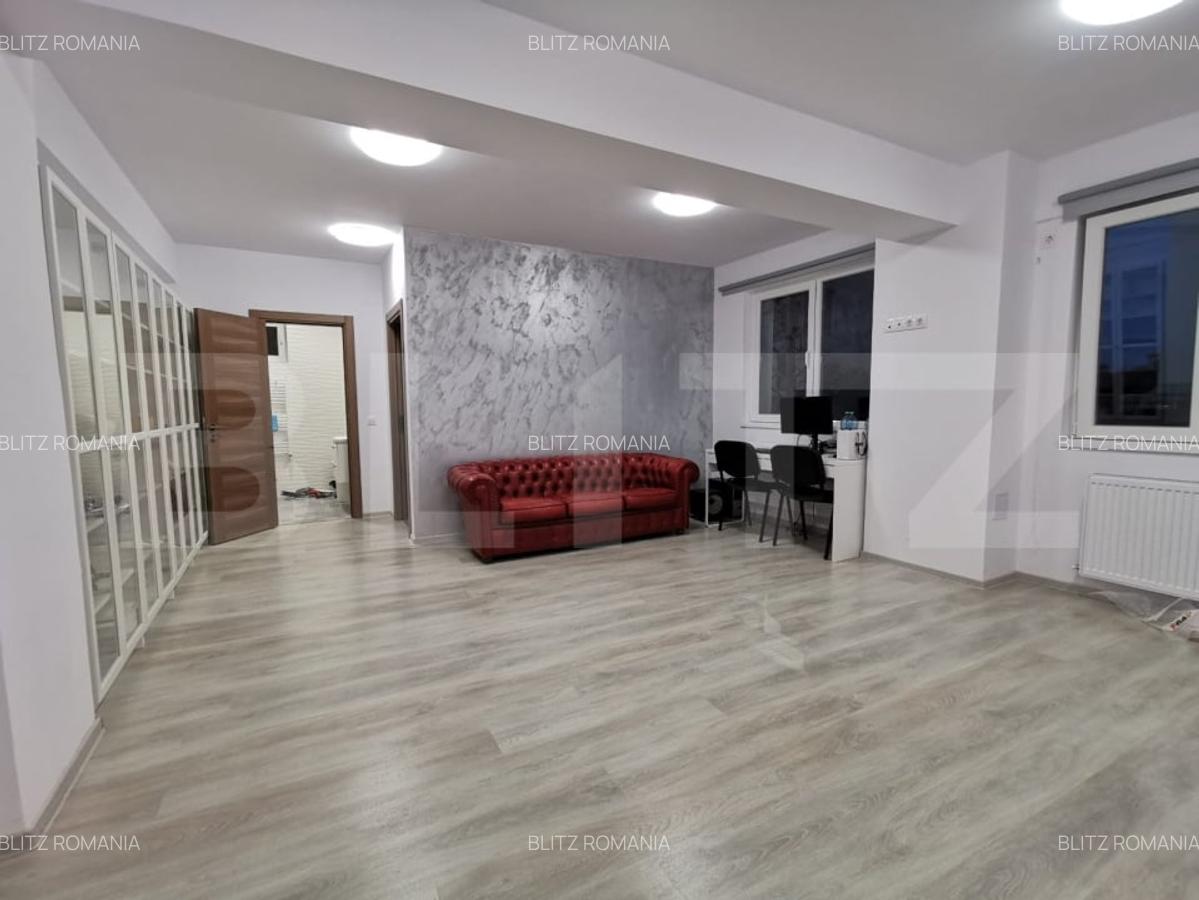 Apartament 2 camere ,loc de parcare + boxa , zona 9 mai - 2