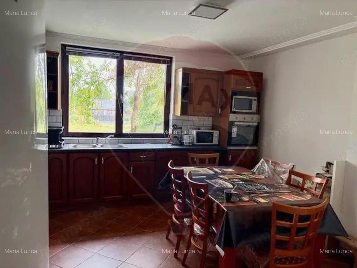 Casa / Vila cu 4 camere de vanzare - 15