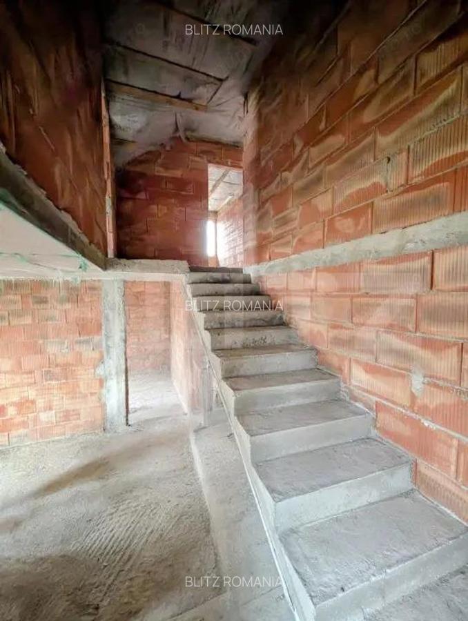 Casa moderna si spatioasa P+M in Vorovesti finisaje la alegerea ta! - 5