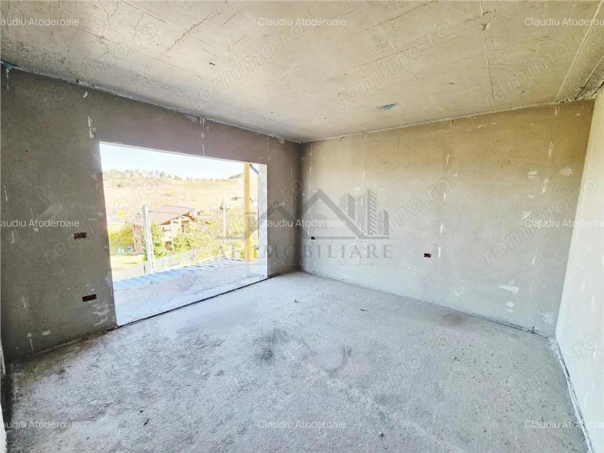 Casa de vanzare cu priveliste frumoasa - 13