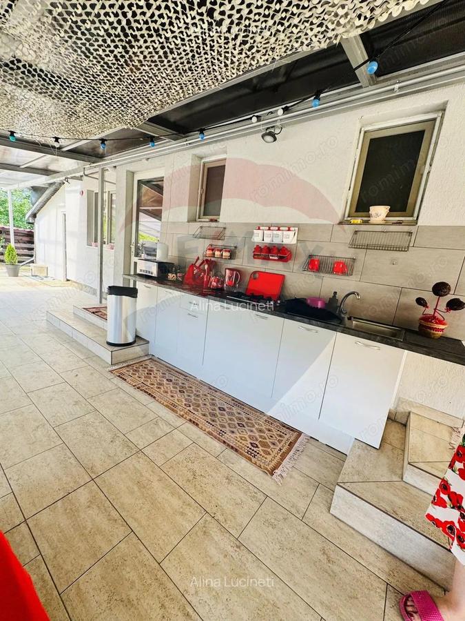 Casa / Vila cu 8 camere de vanzare in zona Vest - 4