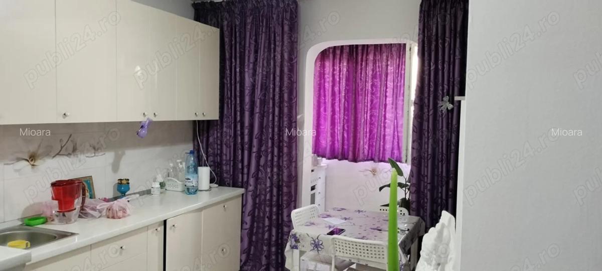 Inchiriere camera bloc zona metrou Dristor - 8