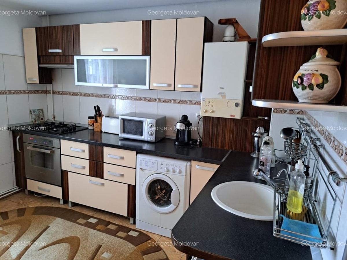 Vand apartament decomandat 2 camere,Tg. Mures, Unirii - 6