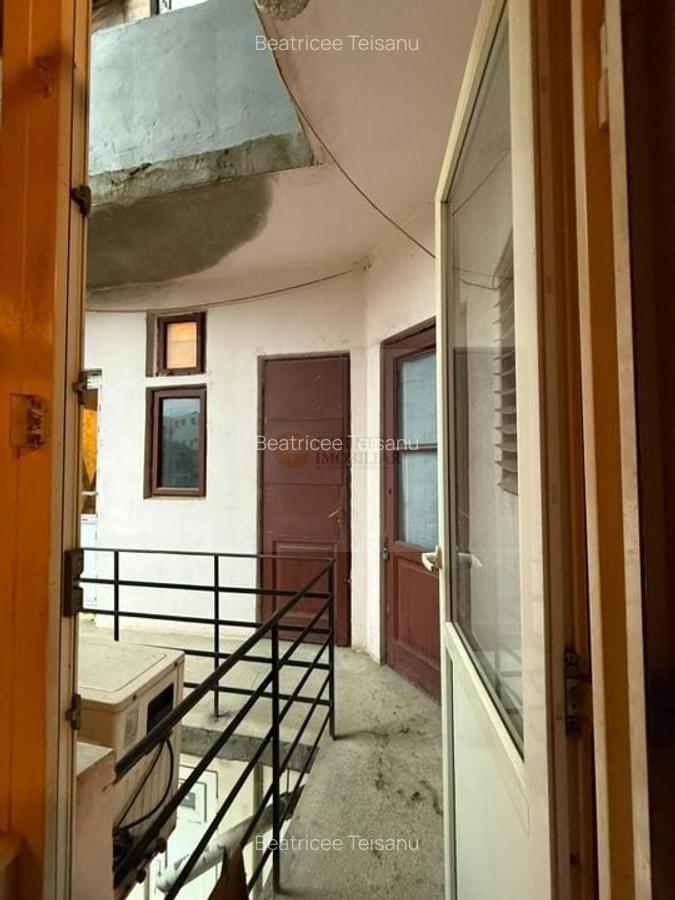 3 camere | Etaj 3/4 | Nemobilat | Universitate - Piata C. A . Rosetti - 17