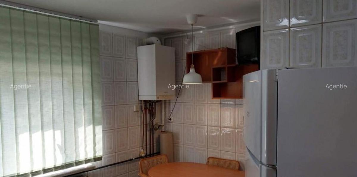 Vanzare Apartament 3 Camere Zona Obor - 1