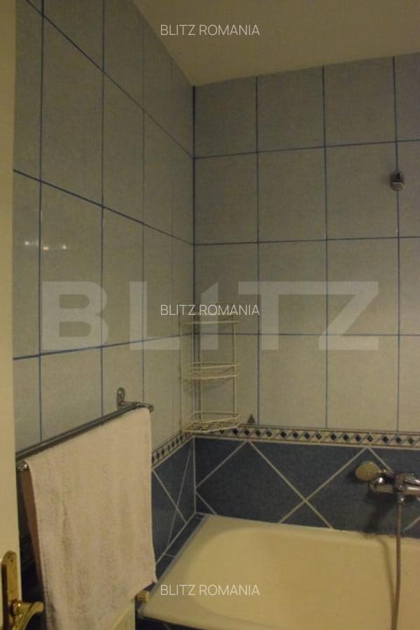 Apartament cu 3 camere, semidecomandat, la etaj intermediar, zona Astra - 17