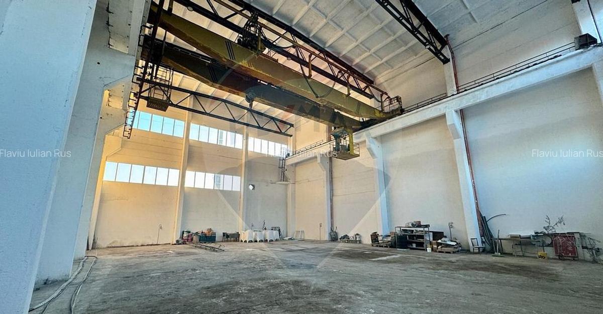 DE VANZARE sau INCHIRIERE renovata cu pod rulant - 2