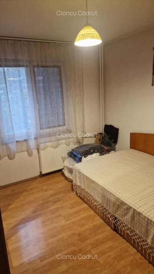 Apartament cu 3 camere semidecomandat în Pantelimon - 3