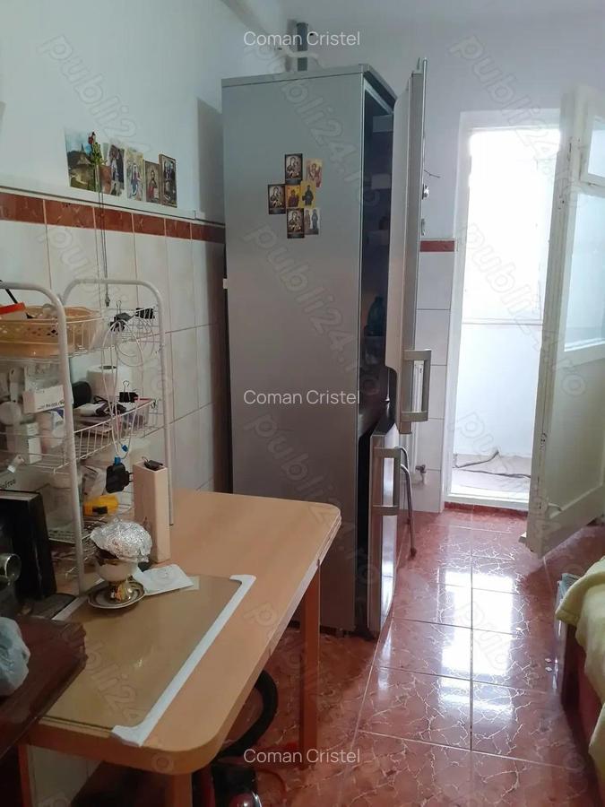 Vanzare Apart. 2 camere cf.1 dec, suprafata utila este de 50.mp., etajul 2 din 4 zona Radu Negru - 11 Vanzare Apart. 2 camere cf.1 dec, suprafata utila este de 50.mp., etajul 2 din 4 zona Radu Negru - 11