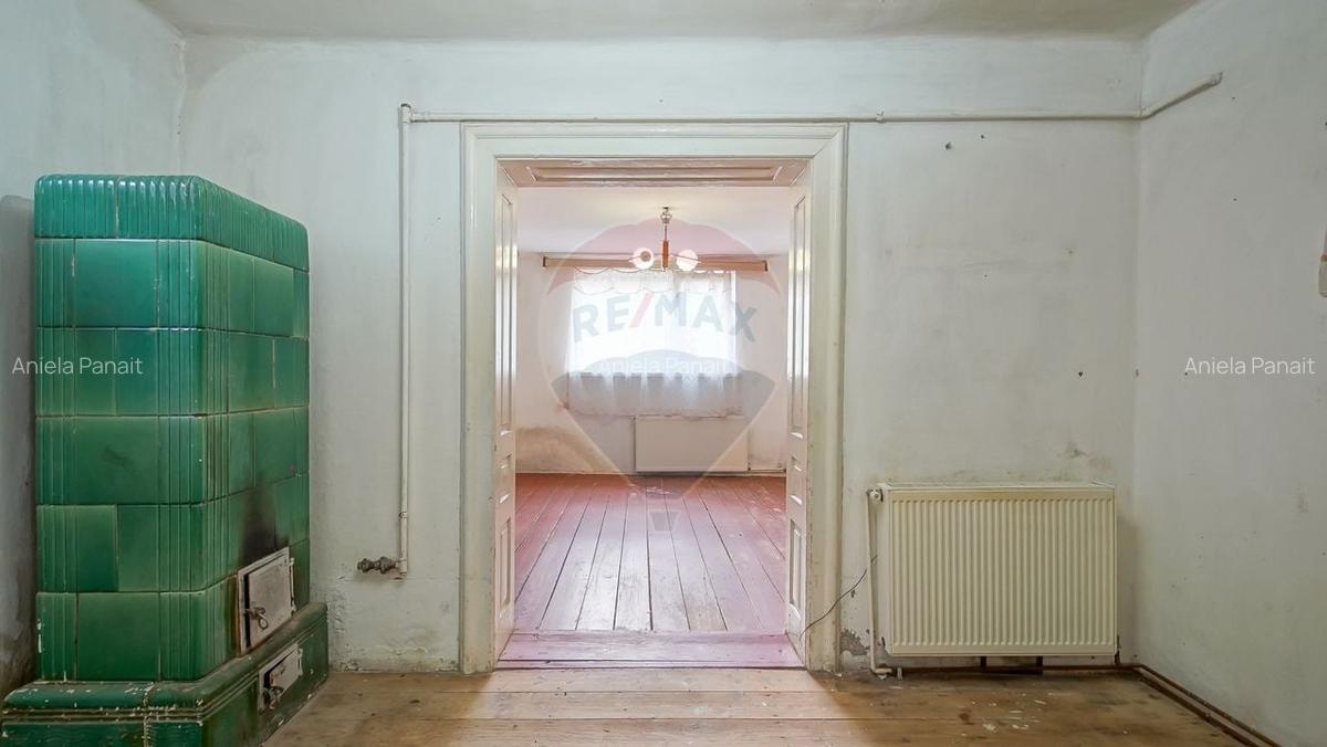 Casa saseasca de renovat, cu teren, Scheii Brasovului - 11
