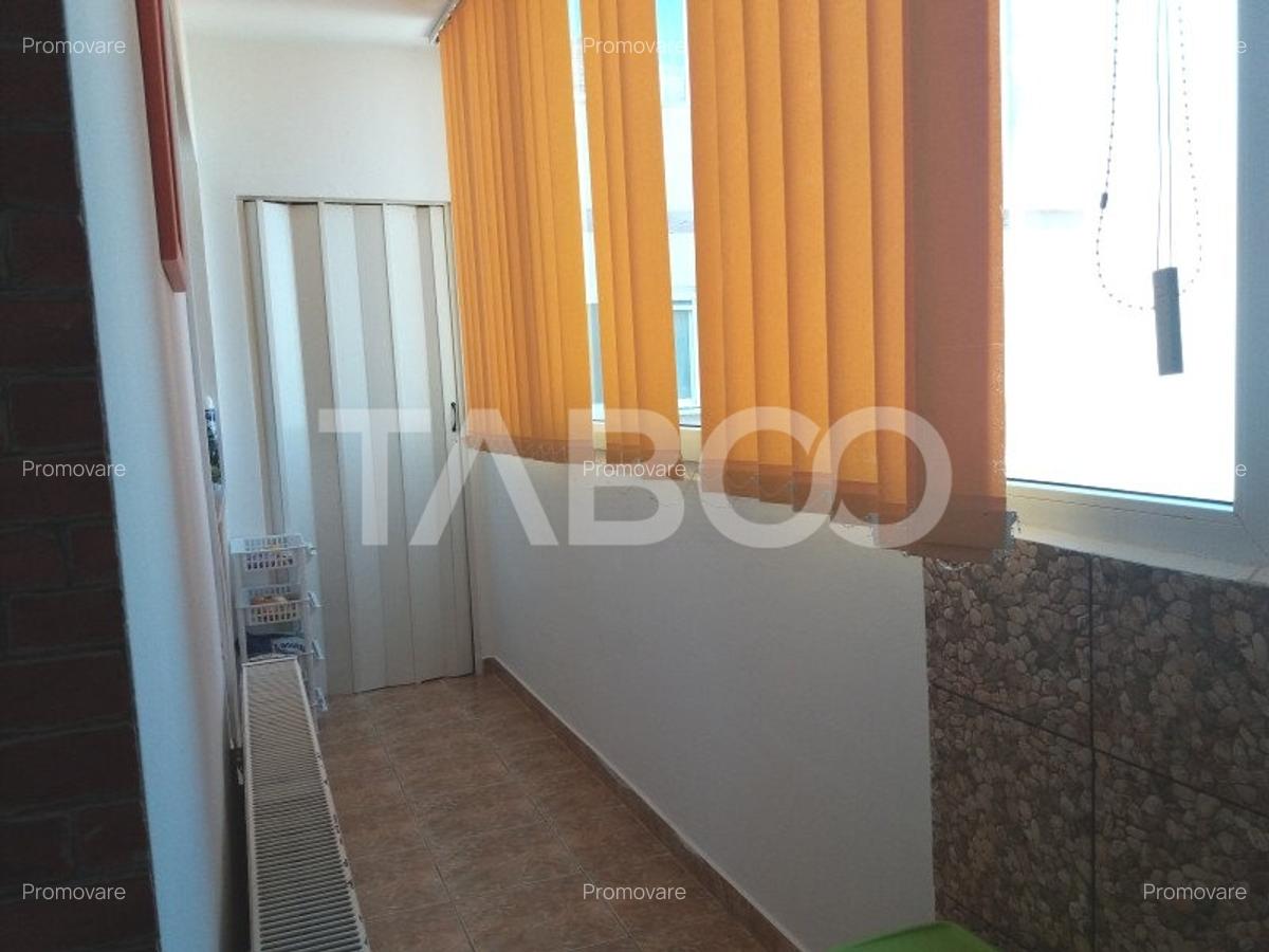 Apartament 72 mp 3 camere 2 bai etaj 3 balcon zona buna Cisnadie - 9