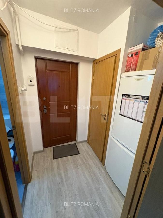 Garsoniera de vanzare,zona UMFST - 3