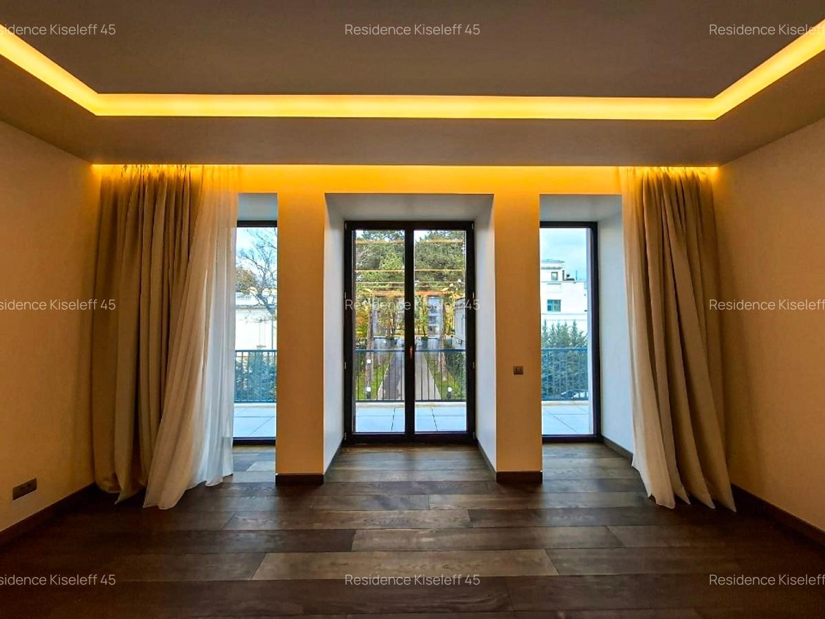 Închiriere apartament de lux cu 4 camere în Residence Kiseleff - ap. 2, etj. 1 - 1