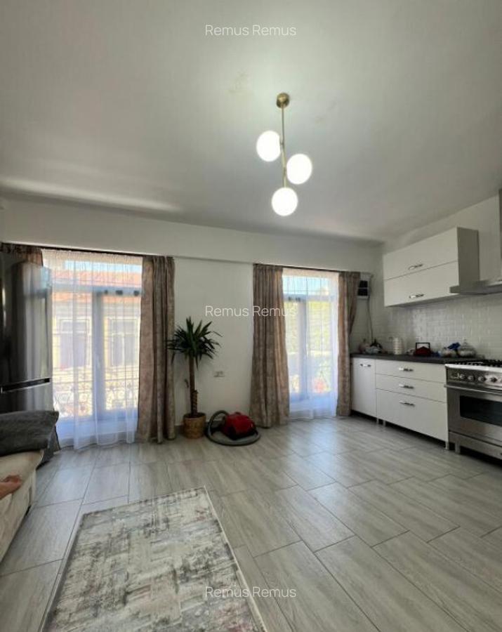 Casa, Centru Istoric, Constructie noua, Totul Nou, mobilat s - 3