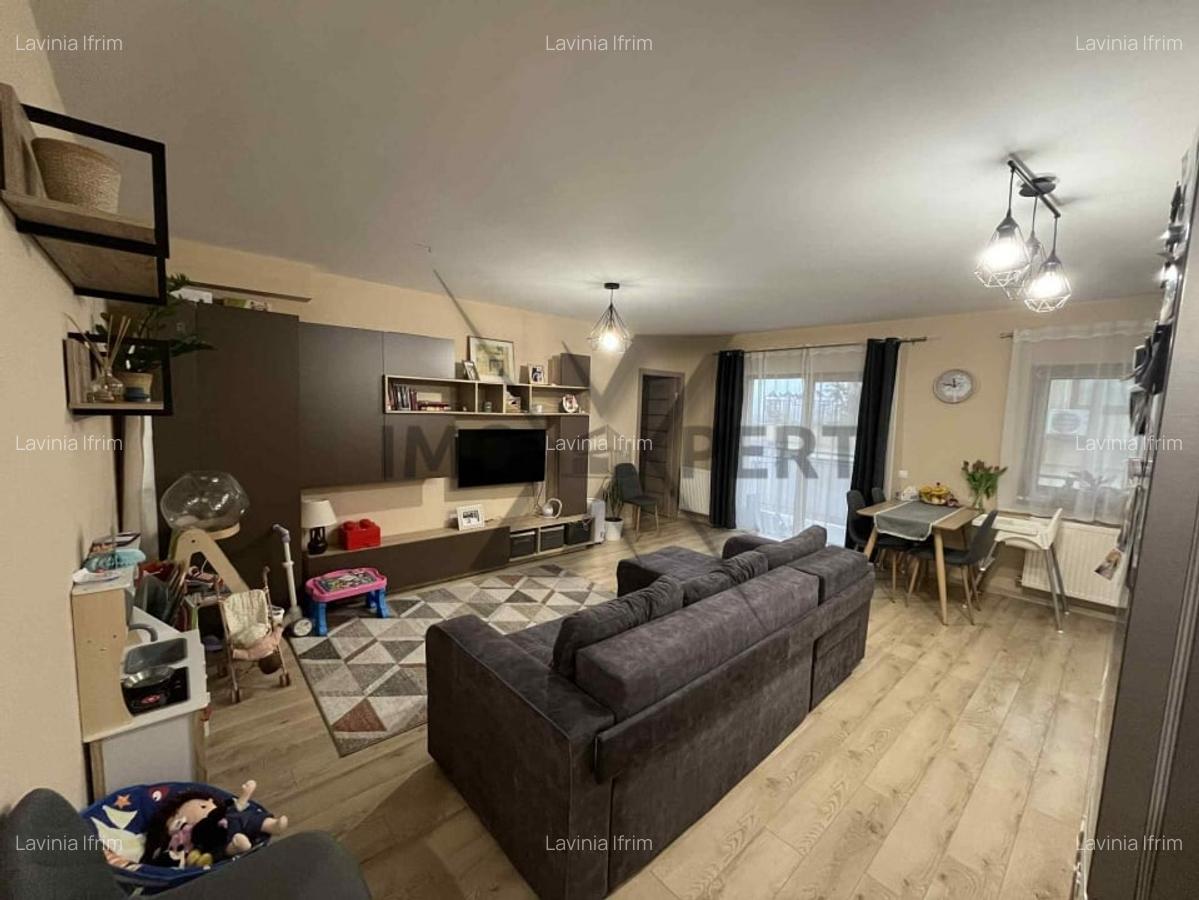 Apartament cu 2 camere, parcare, zona Vivo - 2