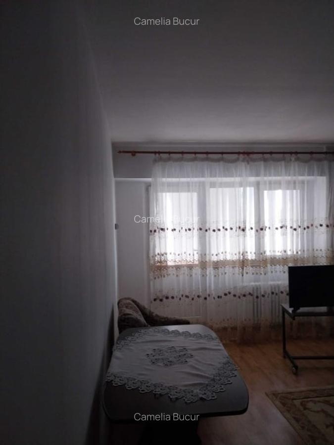 Apartament cu 3 camere decomandat în Păcurari - 1