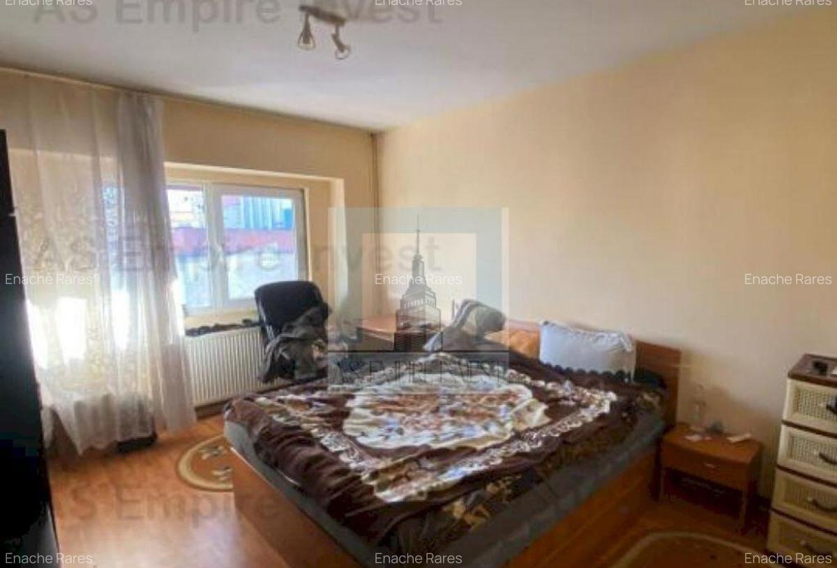 Ap 3 camere decomandat - zona Racadau - 9