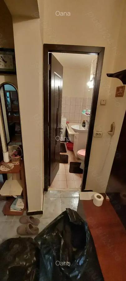 Inchiriez ap. 2 camere, modest, Craiovita - 2