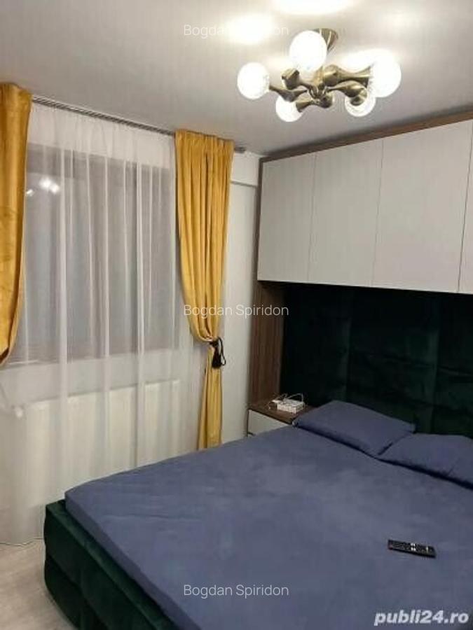 Apartament cu 3 camere decomandat în P-ța Victoriei - 6