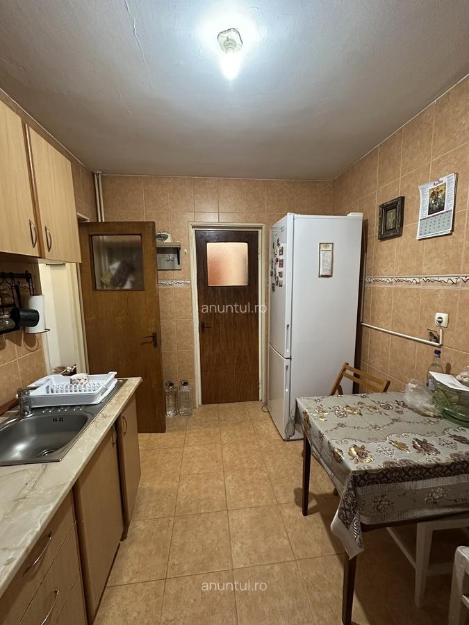Drumul Taberei, str Valea Rosie, Bloc tip Z, bucatarie 9mp - 2