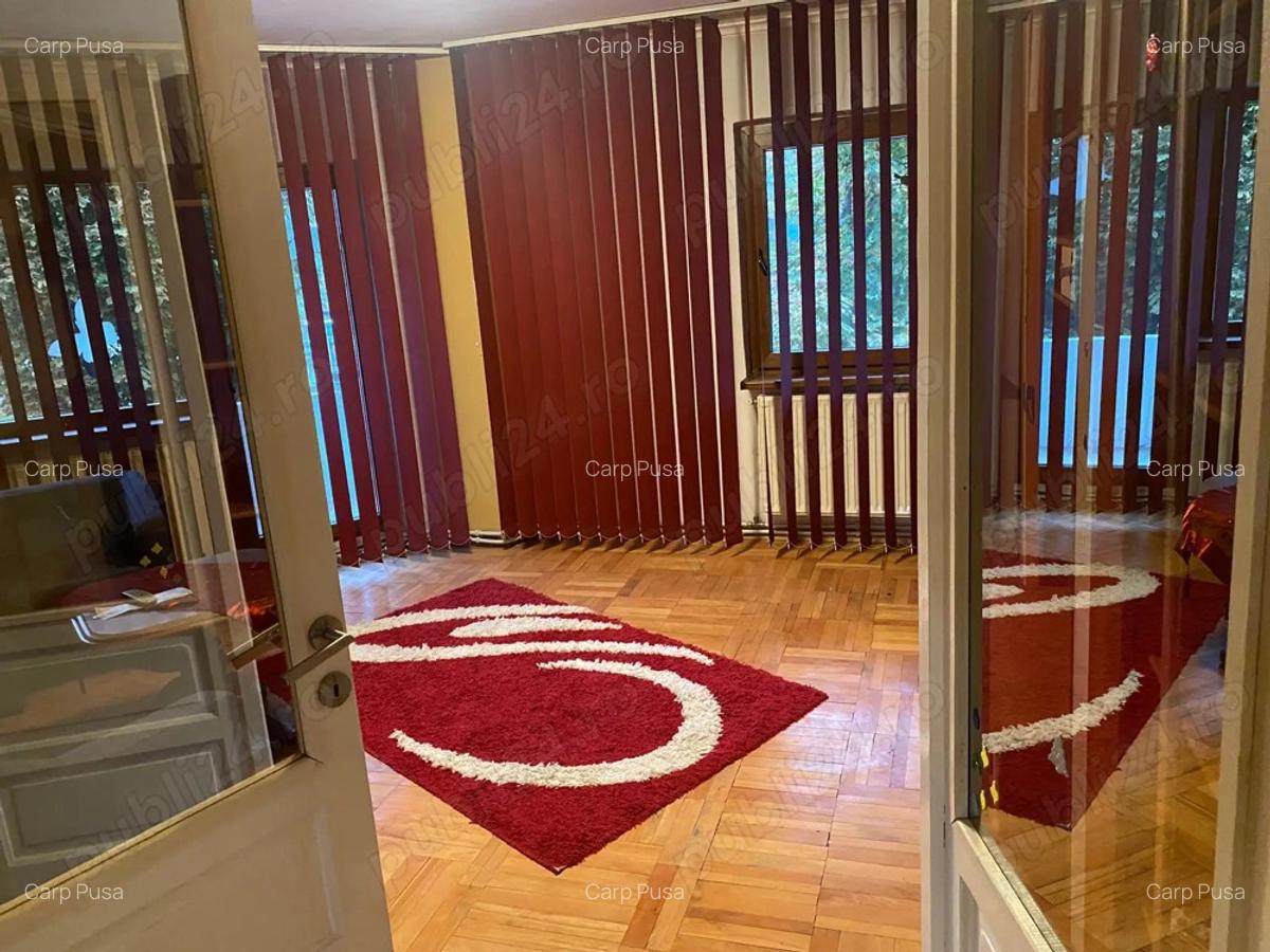 Inchiriez apt minim 6 luni , loc parcare ,cablu si internet,balcon mare - 1