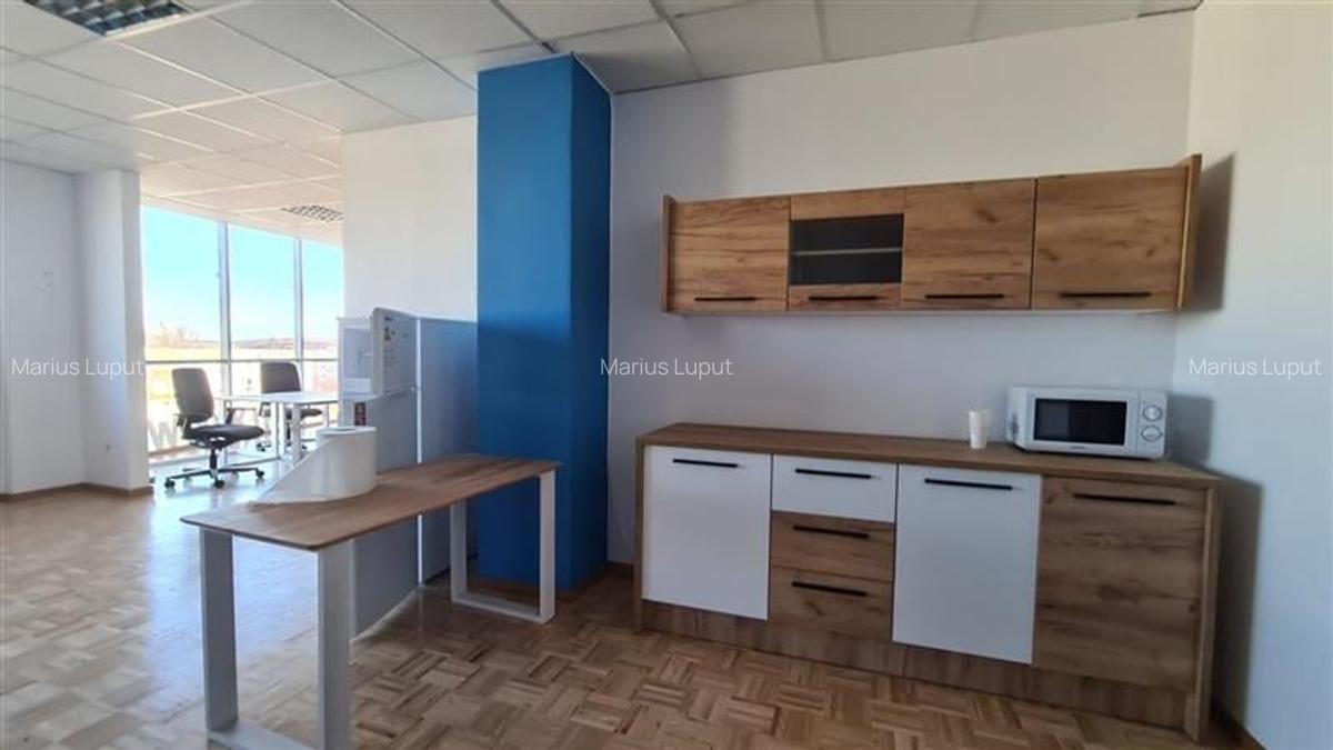 Birou, 70 mp în Badea Cârțan - 5