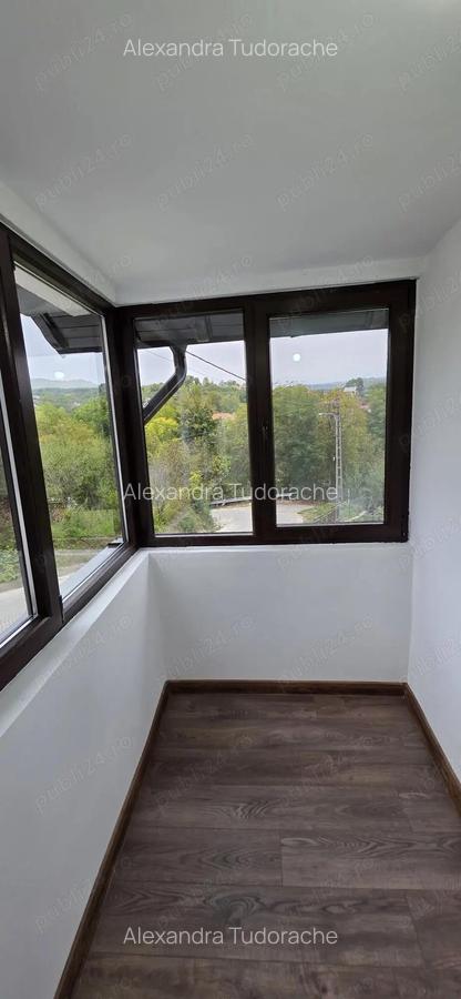 Vila de vanzare in comuna Valeni, judetul Dambovita - peisaj de vis, aer curat si liniste deplina - 6