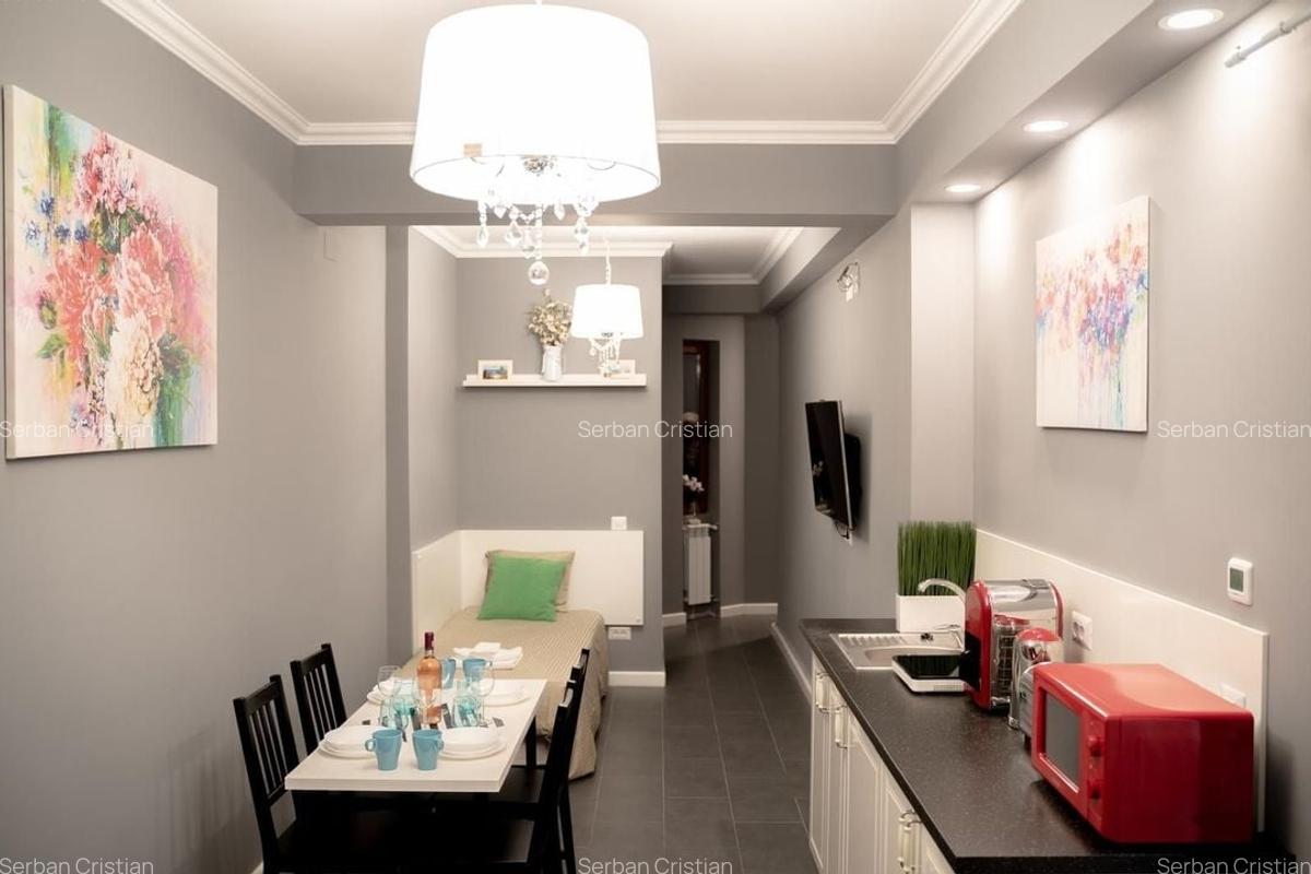 Universitate apartament 5 camere 220 mp de inchiriat - 21