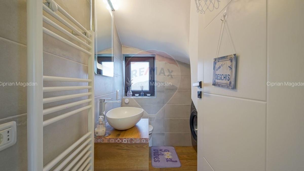 Casa individuala de vanzare in Harman - moderna, spatioasa si complet - 17