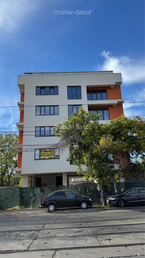 Apartament cu 2 camere semidecomandat în Giulești - 1
