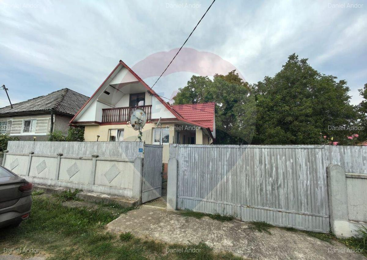 Casa traditionala De Vanzare cu 5 Hectare de teren - 6