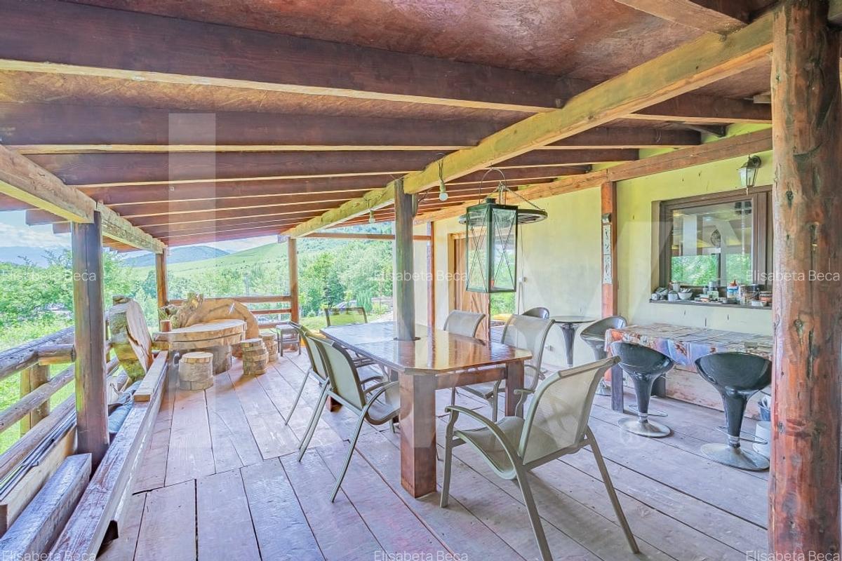 Casa de vacanta spatioasa cu priveliste spectaculoasa in Tocile - 9