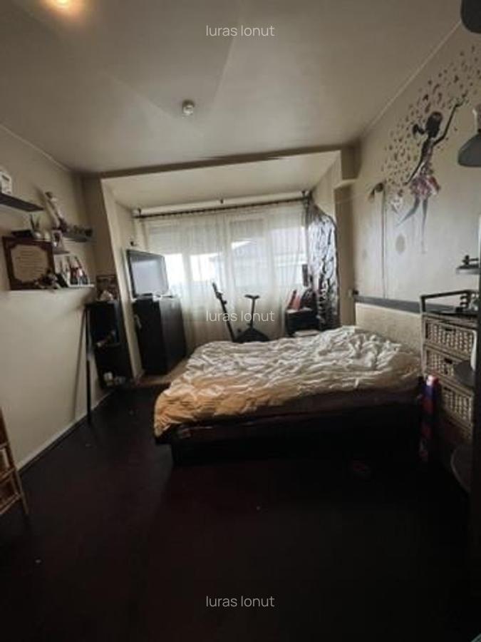 Apartament cu 3 camere decomandat în Rogerius - 3