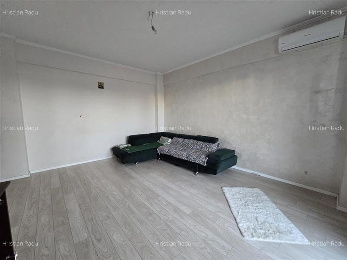 Apartament cu 3 camere semidecomandat în Bucureștii Noi - 7