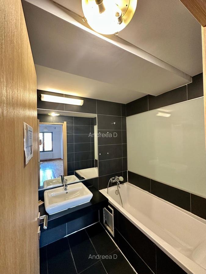 Apartament cu 3 camere decomandat în Barbu Văcărescu - 13