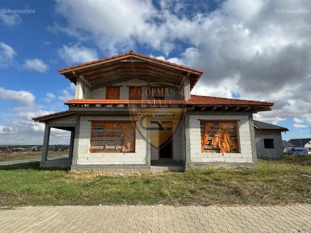 Casa 4 camere, P+M , Valul lui Traian, la gri teren 337 mp, garaj - 3