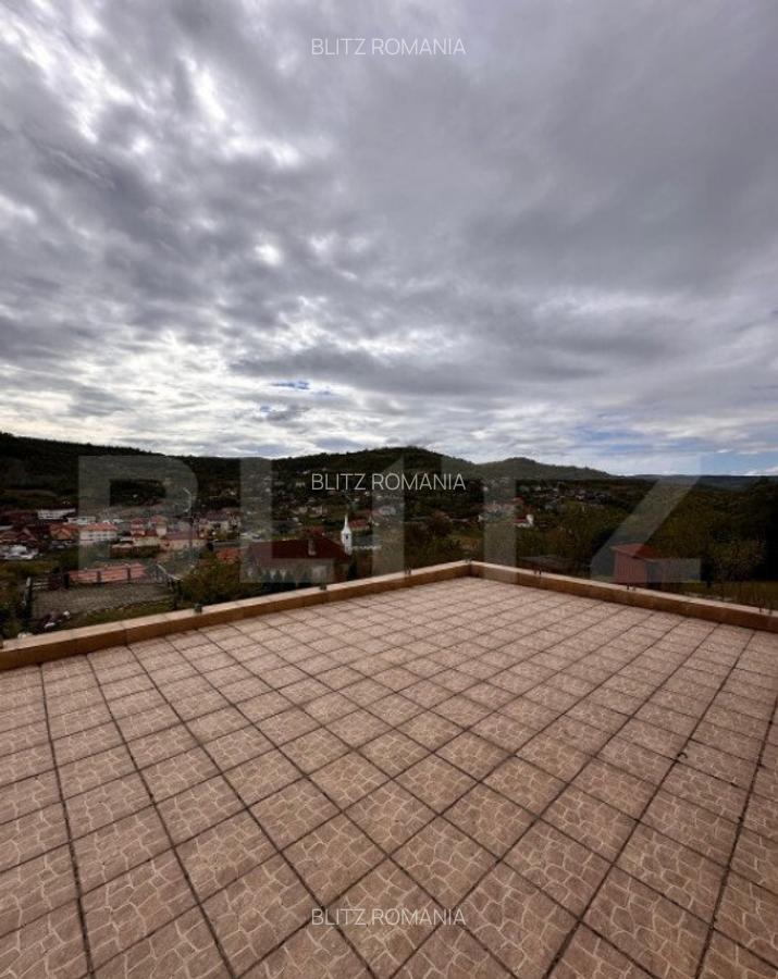 Casa spa?ioasa ?i eleganta, suprafa?a utila de 235 - 12 Casa spa?ioasa ?i eleganta, suprafa?a utila de 235 - 12