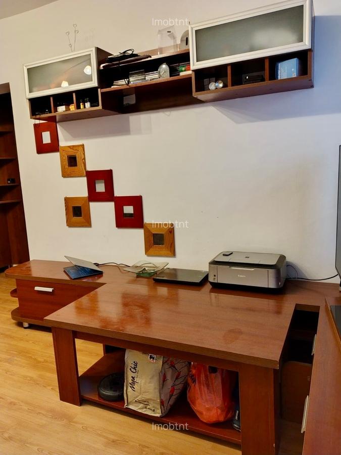 Vanzare apartament 4 camere Militari Uverturii - 2